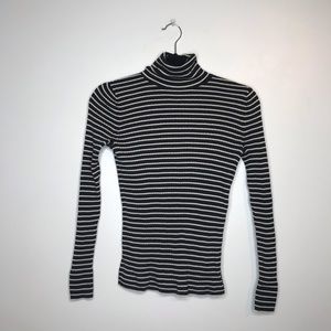 💛 Talbots Black and White Striped Turtleneck 💛